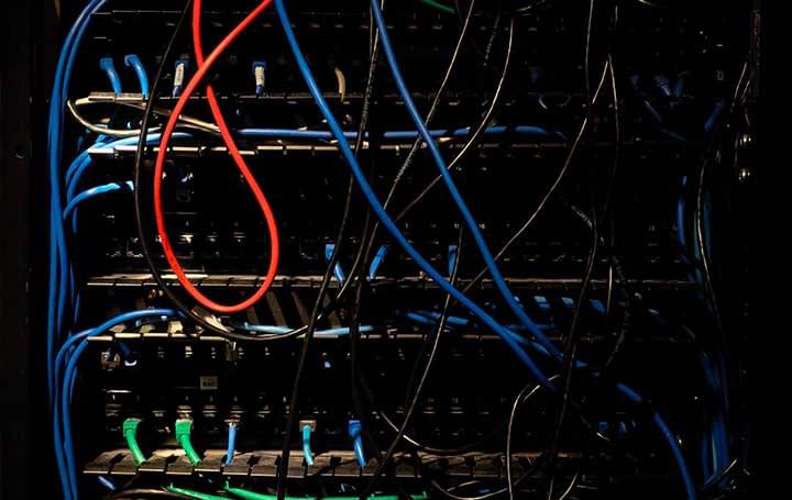 VPS hosting global - AllotHost